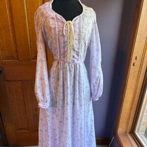 SOLD>>>>Vintage Handmade 1970s Full Length Prairie Dress Cottage Core Lavender